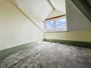 Bedroom 5- click for photo gallery